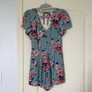 Floral romper size small